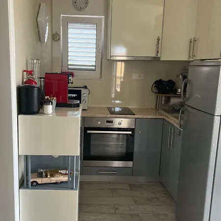 Appartamento For Families With Children - 24913 Vodice