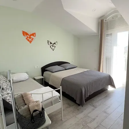 For Families With Children - 24913 *