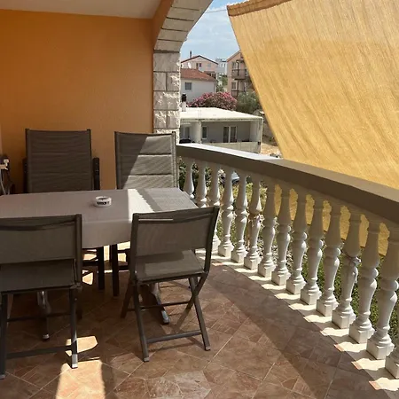 For Families With Children - 24913 *